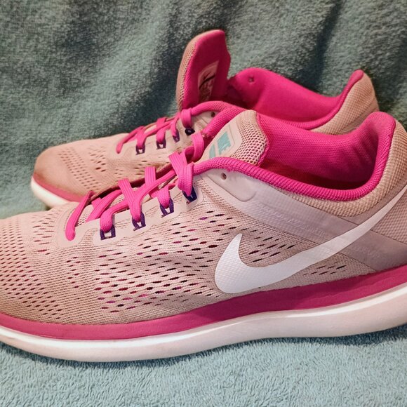 Nike Women's Flex 2016 RN - Picture 1 of 6